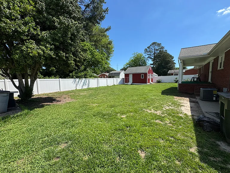 117 Southerland Dr — Photo 21