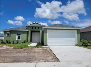 1095 Jackson Ct, Immokalee, FL 34142