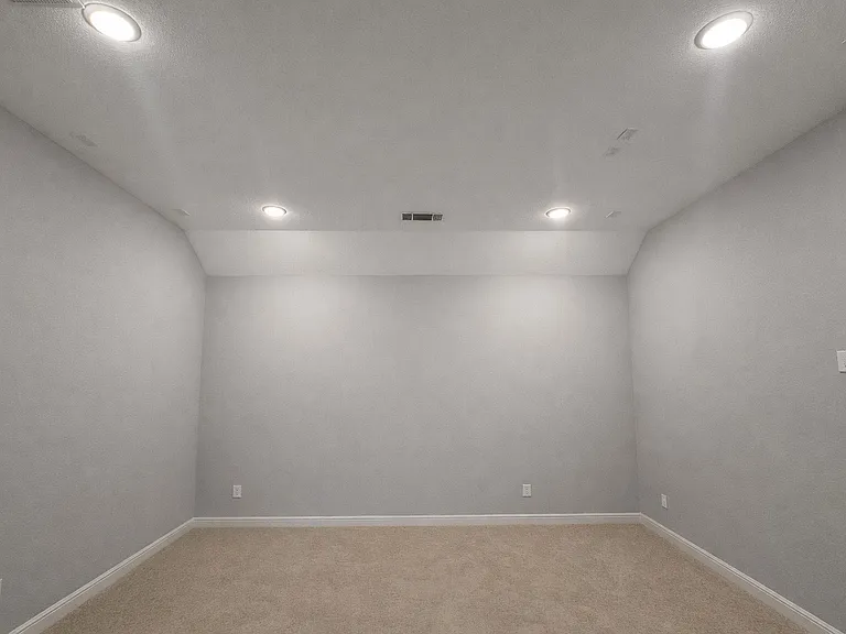 2406 Trocadero Ln — Photo 9