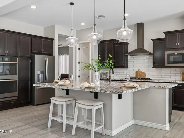 10611 E TUMBLEWEED Avenue, Mesa, AZ 85212