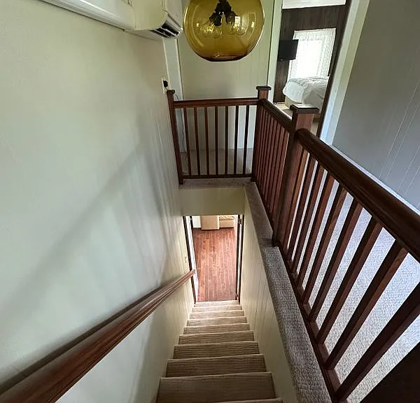 914 Middle Rd — Photo 12