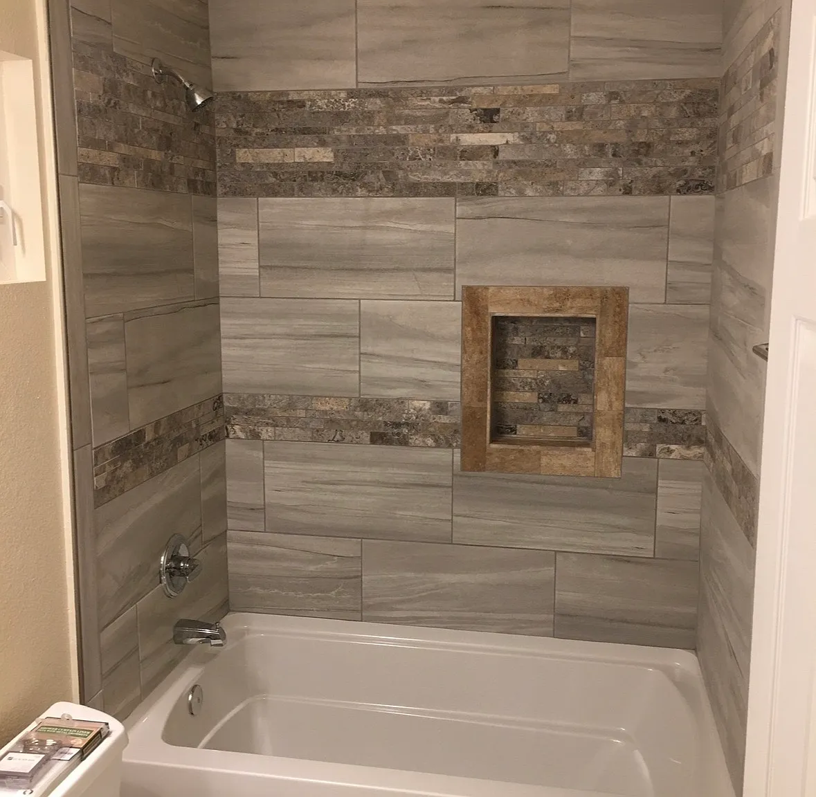 Studio, 400 sqft, $1,599 — Photo 4