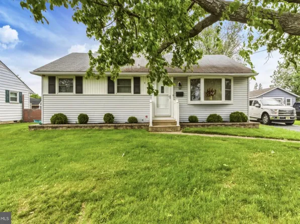 313 Drexel Ave, Blackwood, NJ 08012