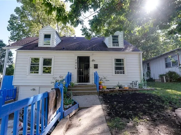 1215 S Osage St, Independence, MO 64055