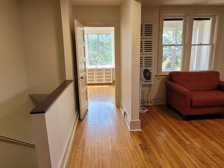 721 Cooper St #C — Photo 4