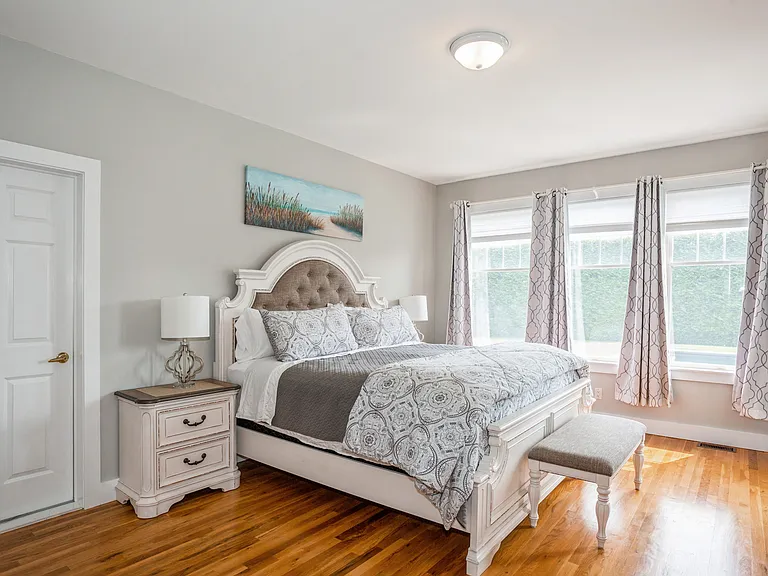 19 Fairbanks Ct — Photo 10