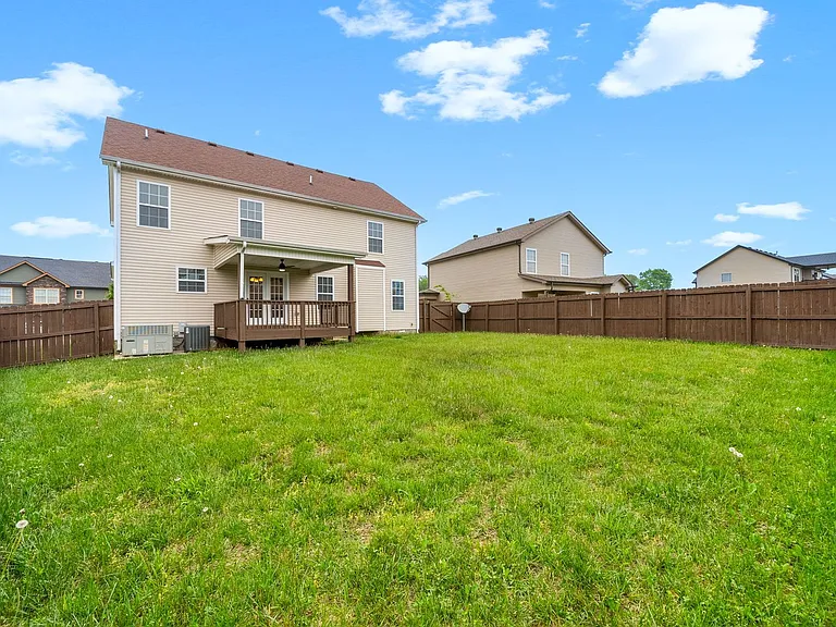 1282 Eagles View Dr — Photo 37