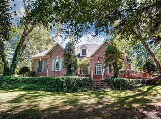 2801 Ski Trail Ln, Waxhaw, NC 28173