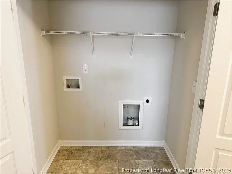 240 Melbourne Dr #9 — Photo 18