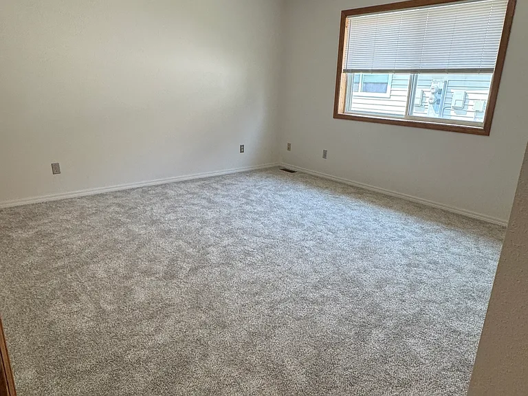 1627 Poplar St #1 — Photo 20
