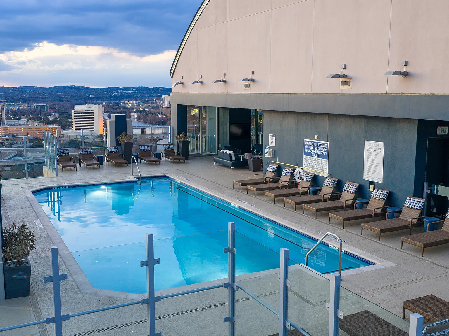 SkyHouse Austin — Photo 3