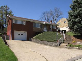 5166 Leona Dr, Pittsburgh, PA 15227