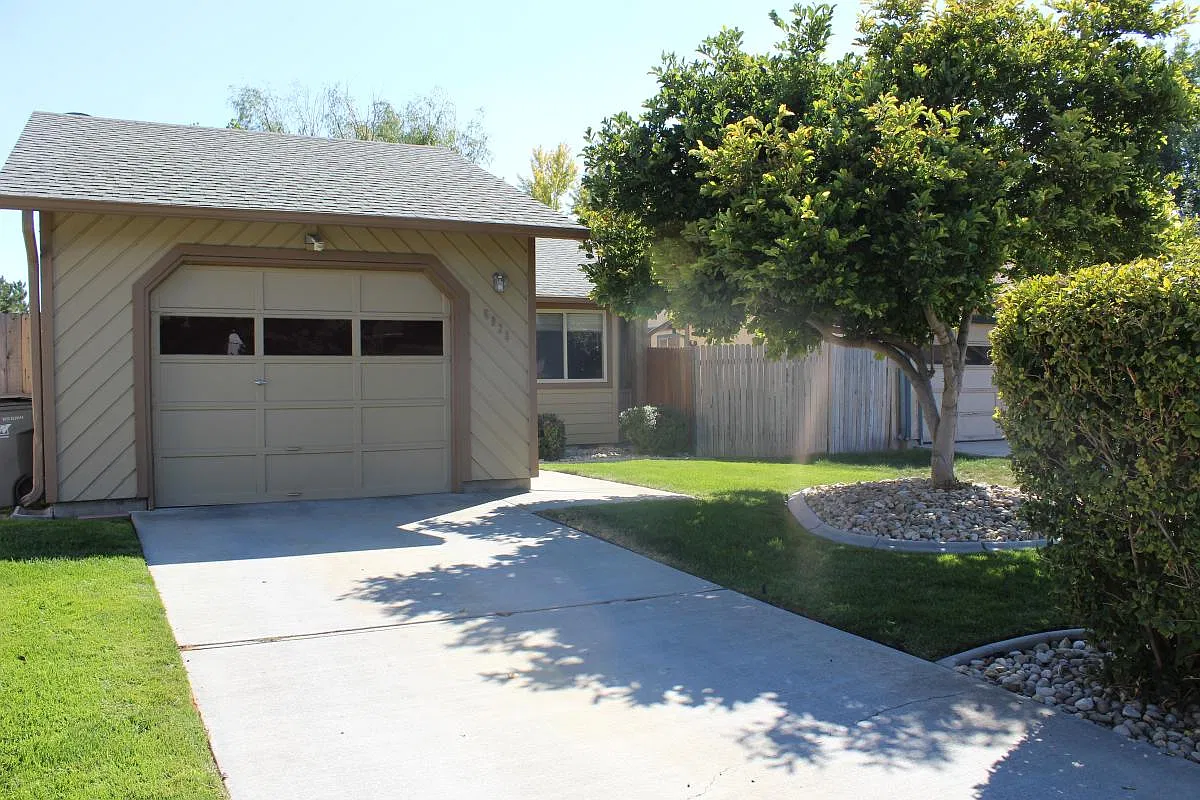 2 bed, 1146 sqft, $1,850 — Photo 1