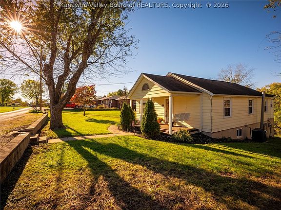 2nd image of 5215 Monta Vista Dr