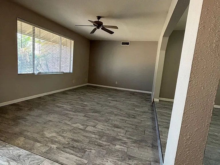 921 W Naranja Ave — Photo 3