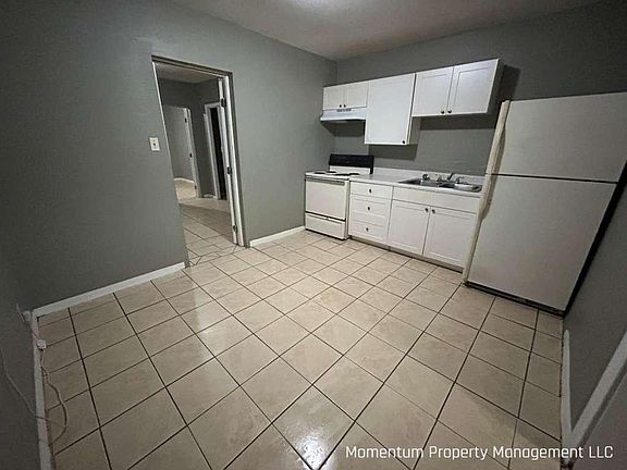 5th image of 1120 W Austin St