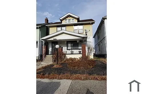 2366 Highland St Photo 1