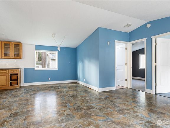 3rd image of 4375 Northgate Drive