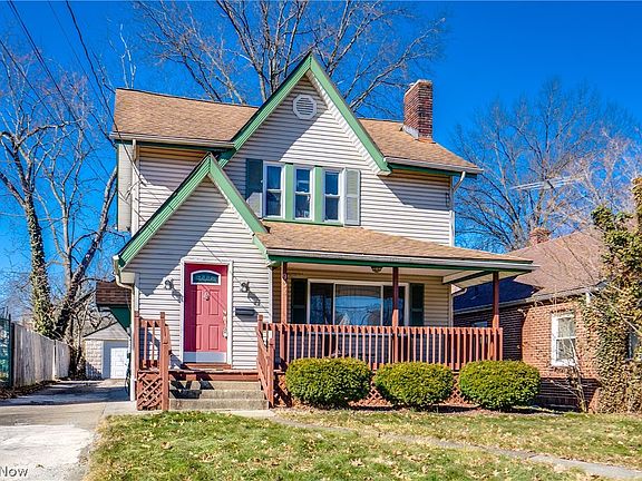 3rd image of 934 Packard Dr