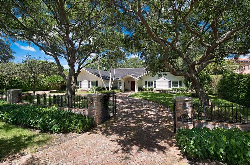 Great House, Great Location
