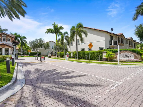 10341 NW 32nd Ter, Doral, FL 33172