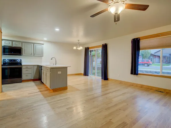 5435 Glenellen Dr APT 18, Bozeman, MT 59718