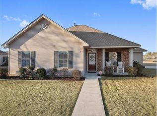 28509 Holiday Dr, Ponchatoula, LA 70454