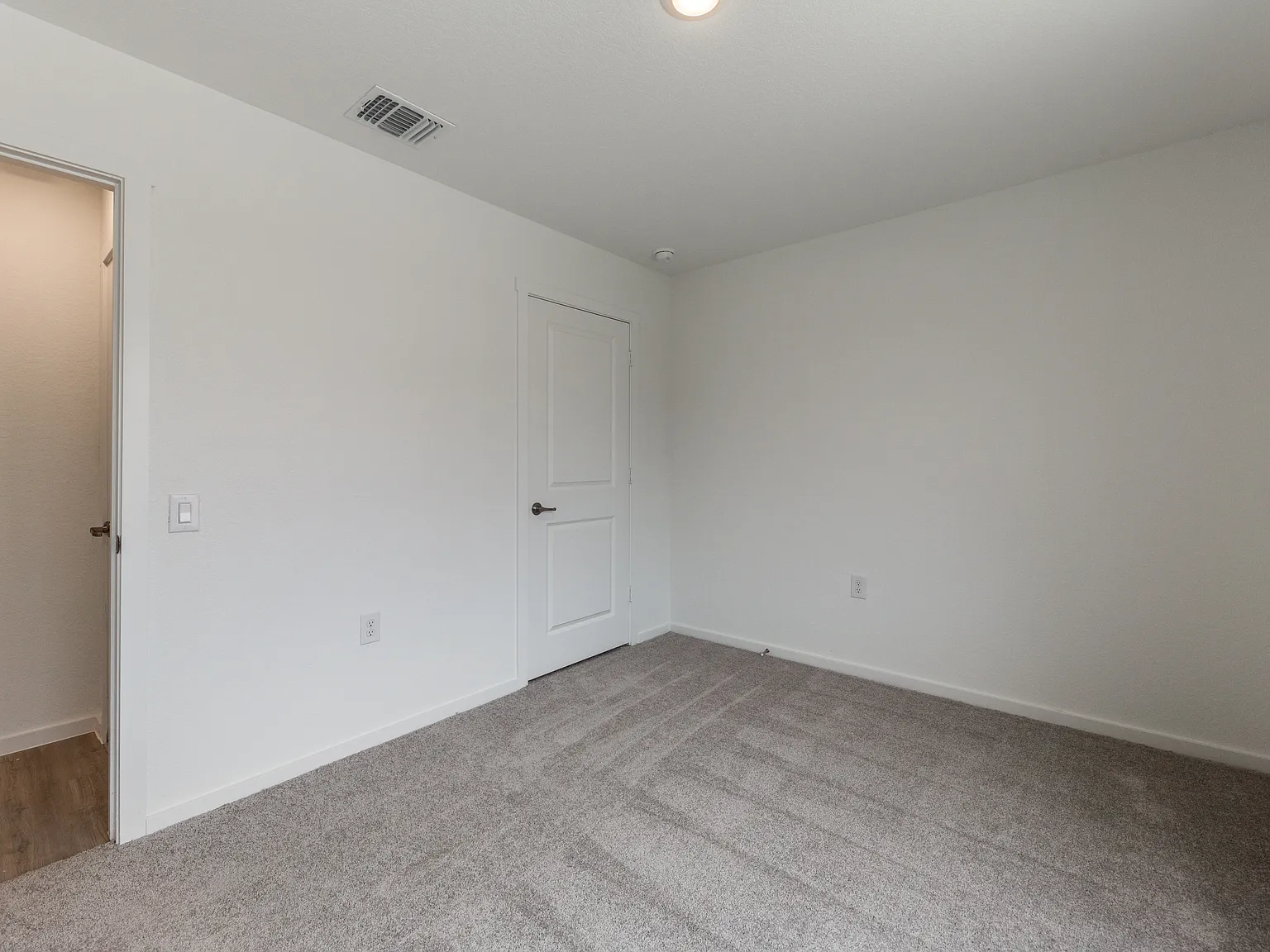 11715 Blasting Way - 1 — Photo 4