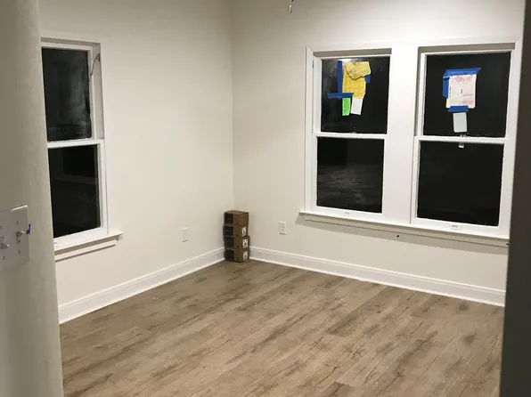 713 Usener St, Houston, TX 77009