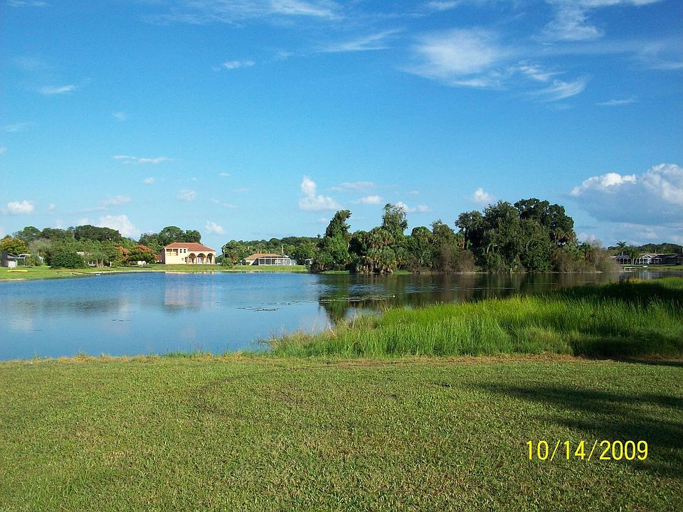 1st image of 2515 Lakeview Dr