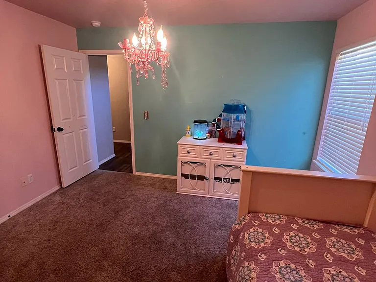 1805 E Jacksonville St — Photo 34