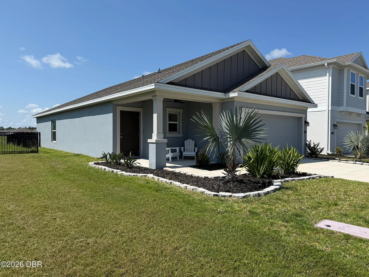 3 bed, 2.0 bath, 1432 sqft, $2,600 — Photo 2