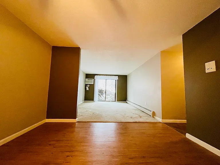 6 Strawberry Bank Rd — Photo 3