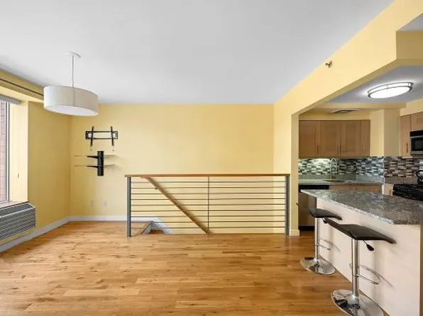 29 West 138th Street 1E image 3 of 8
