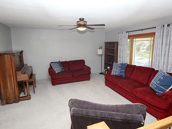 3rd image of 3219 9th Ave