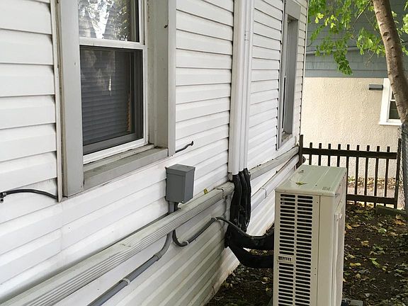 4th image of 112 W Howard St