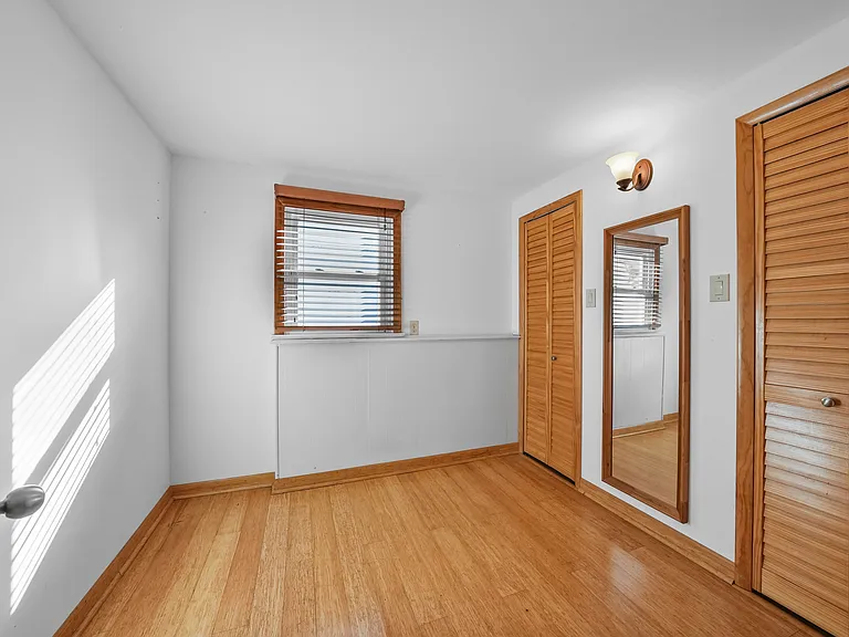 895 Patton St — Photo 24