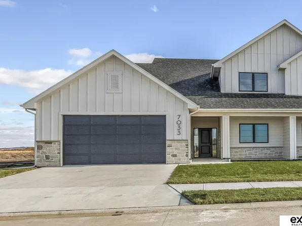 7033 N 276 Court N, Valley, NE 68064