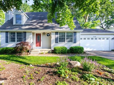 738 Kestrel Ridge Dr, South Lyon, MI, 48178