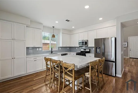 37590 Severn Pl — Photo 6