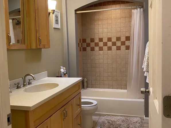 (undisclosed Address), Medway, MA 02053