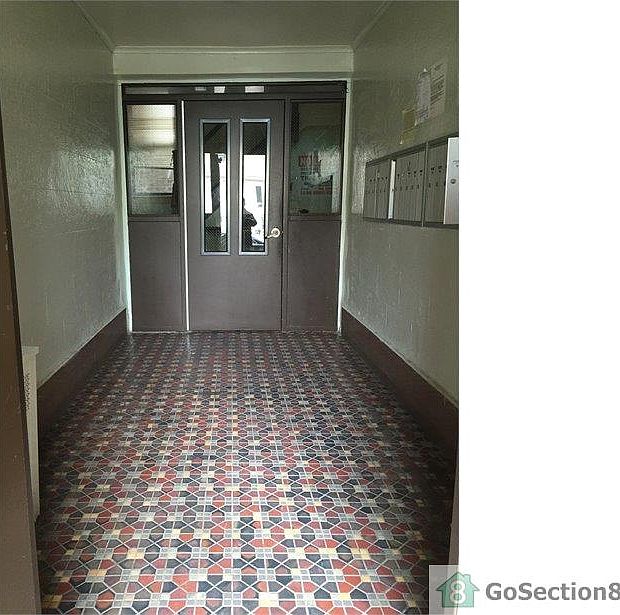 2nd image of 128 S Durand Pl APT A3