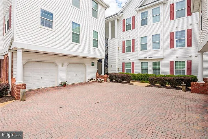 2 bed, 2.0 bath, 1500 sqft, $2,650 — Photo 2