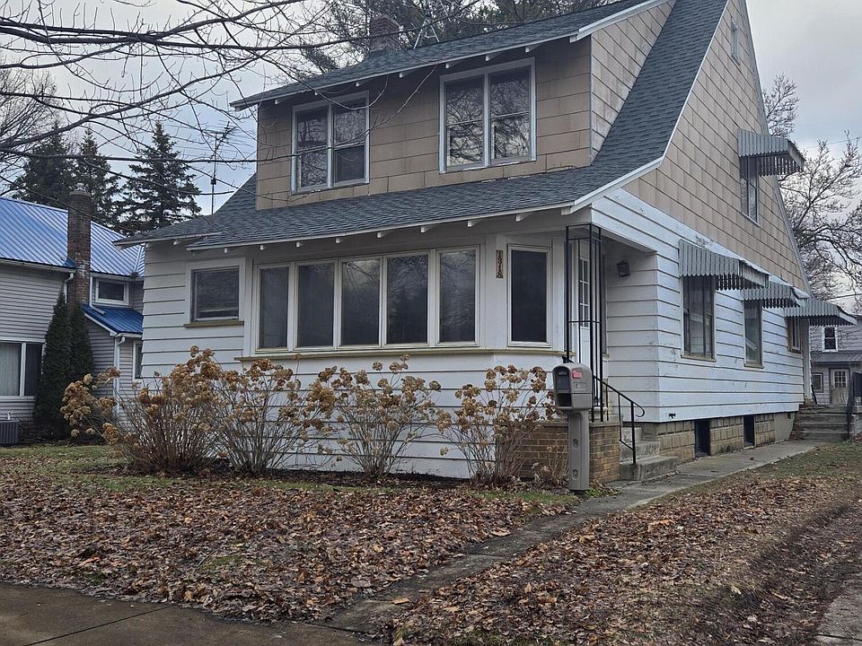1st image of 1318 4th Ave