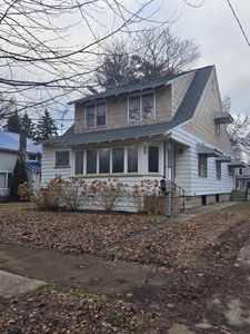 1318 4th Ave, Lake Odessa, MI, 48849
