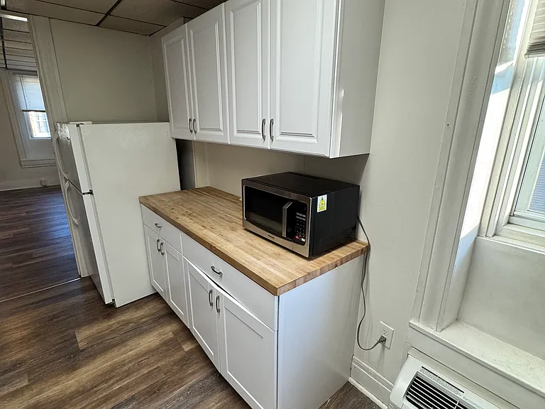 701 S Railroad St #5 — Photo 9