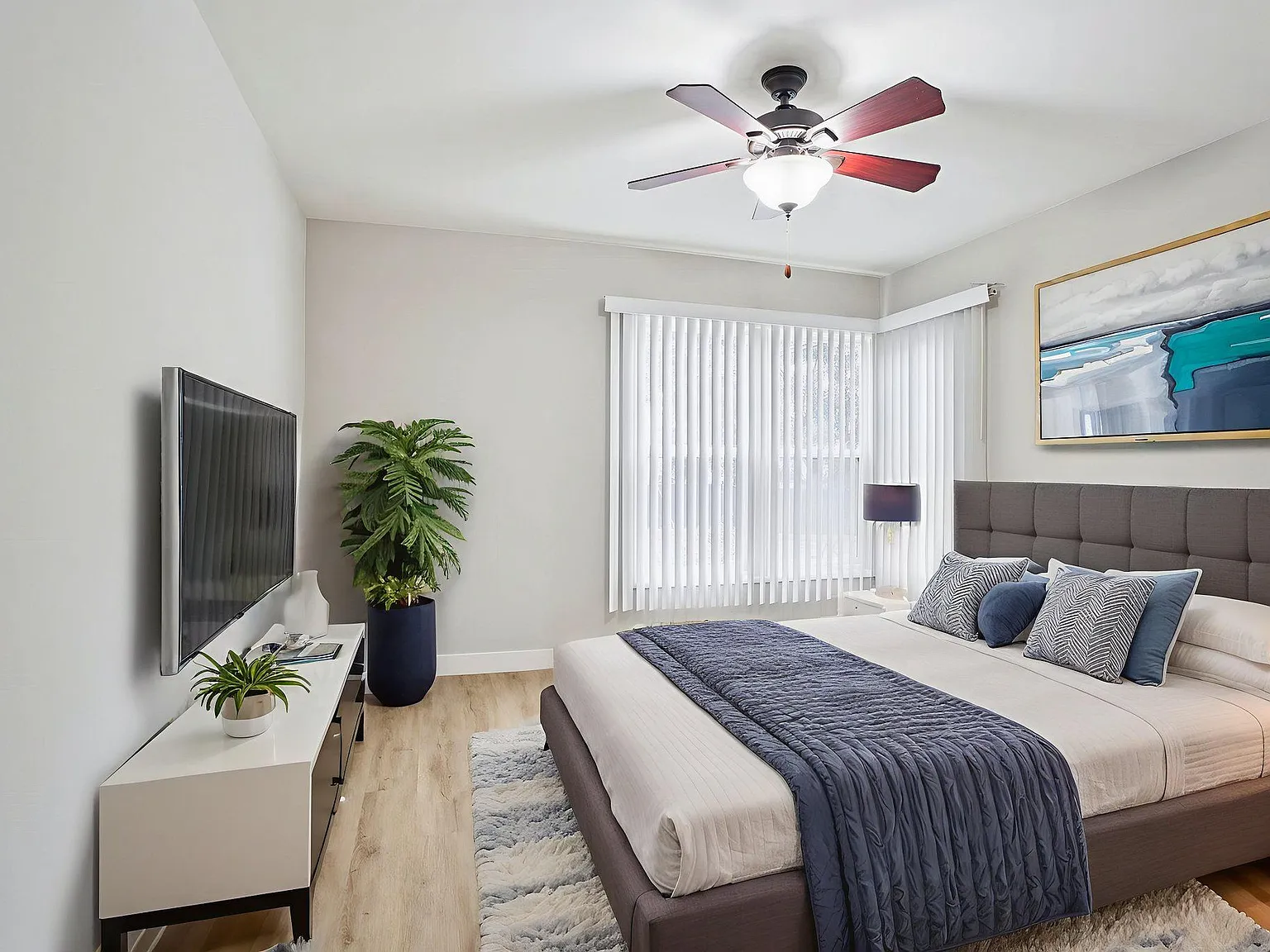 Hollypark Knolls Apartments — Photo 4
