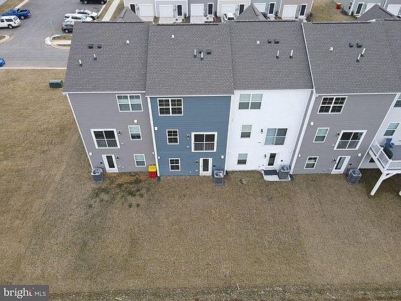 2nd image of 99 Gray Silver Rd