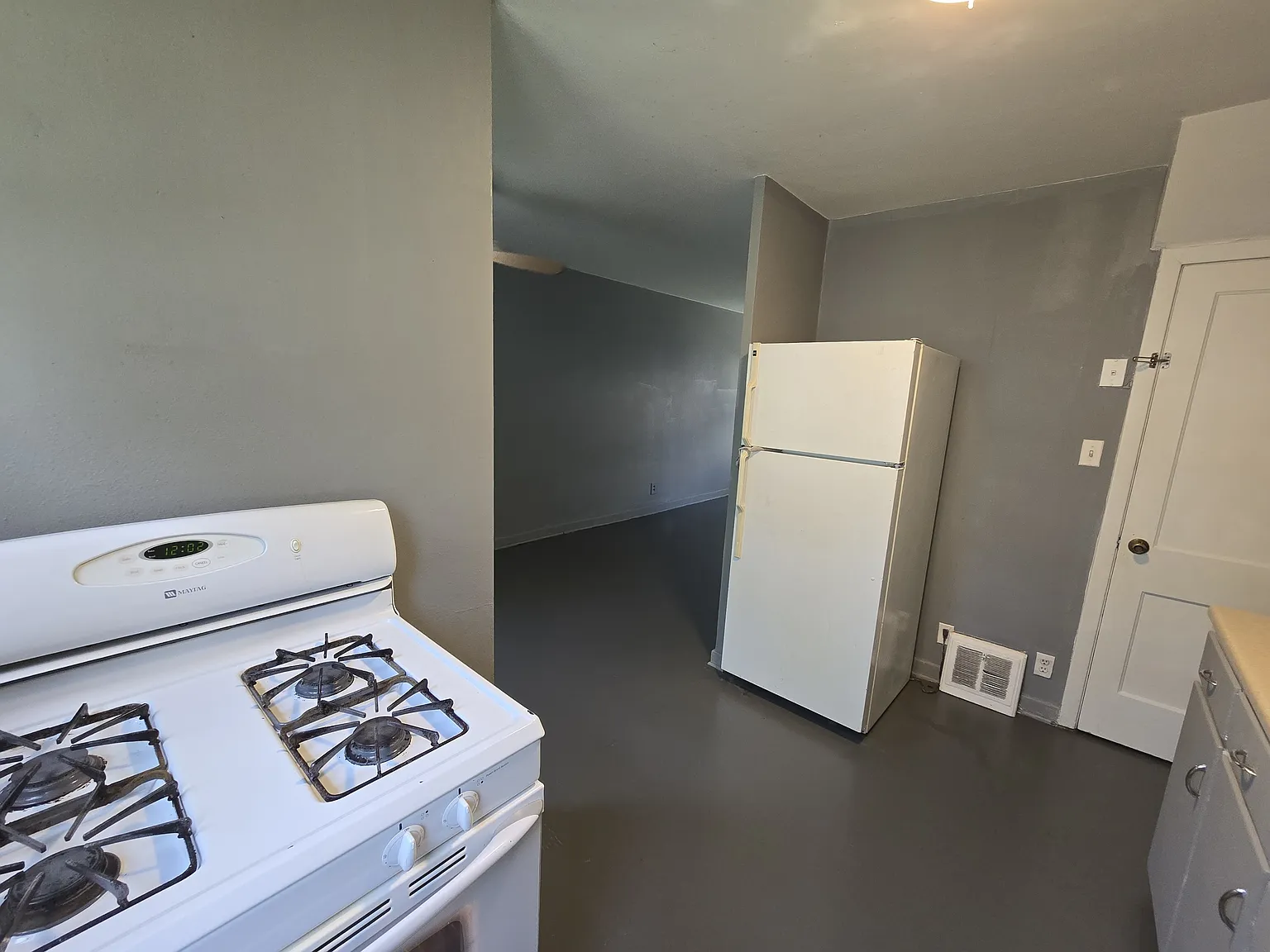 221 Madison Street - 1 — Photo 3