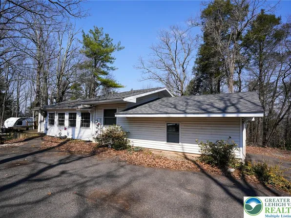 8245 Interchange Rd, Lehighton, PA 18235